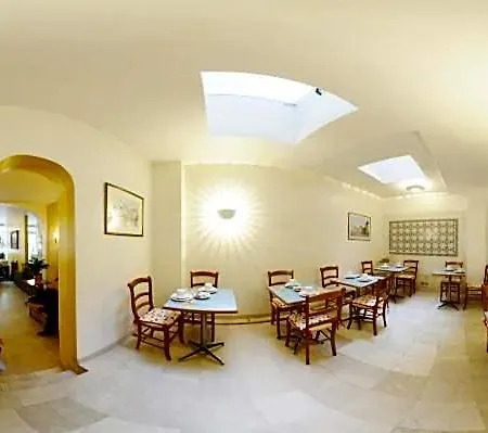 Cluny Sorbonne فندق