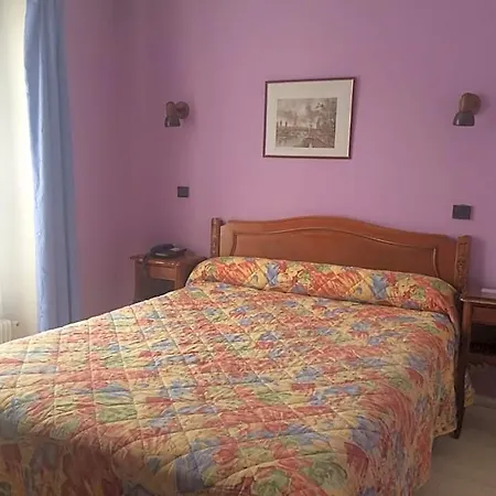 Cluny Sorbonne Hotel 2*